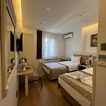 Gul Hotell